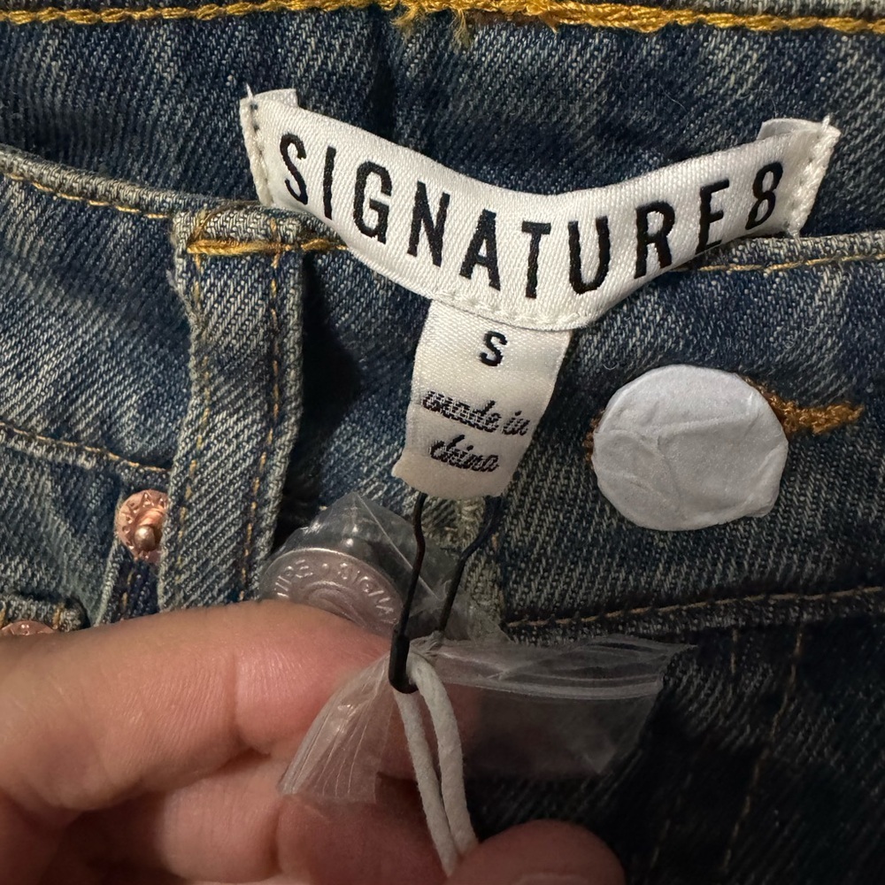 🔥 Signature8 Button-Front Denim Skirt Size Small | Slit Front | New With Tags - Picture 3 of 7